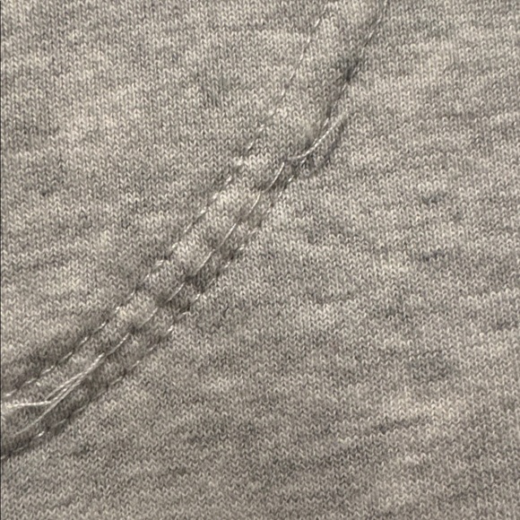 Cotton On - Women's Rhodes Graphic Boxy Crew Sweatshirt. Size Large. Grey. - Picture 11 of 16